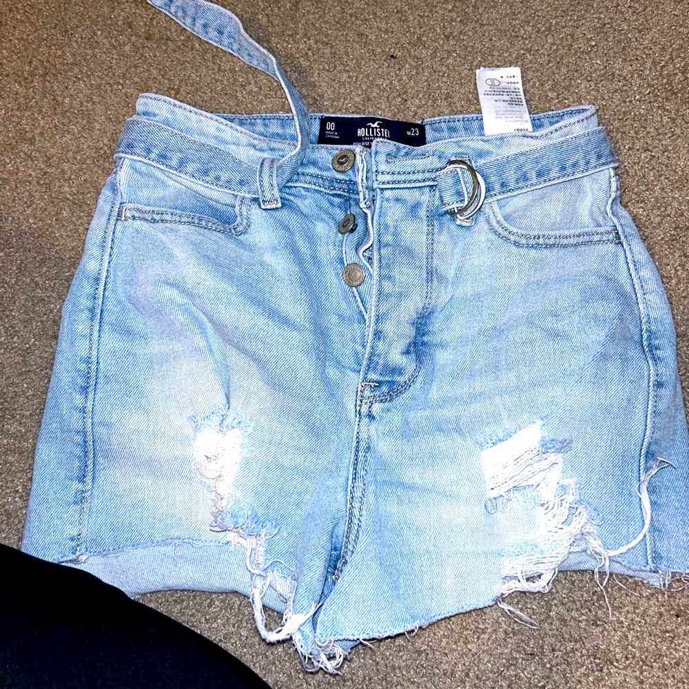 Hollister shorts!